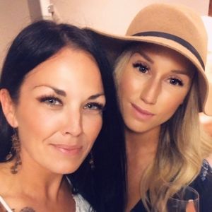 Meet your Posher, Cassandra